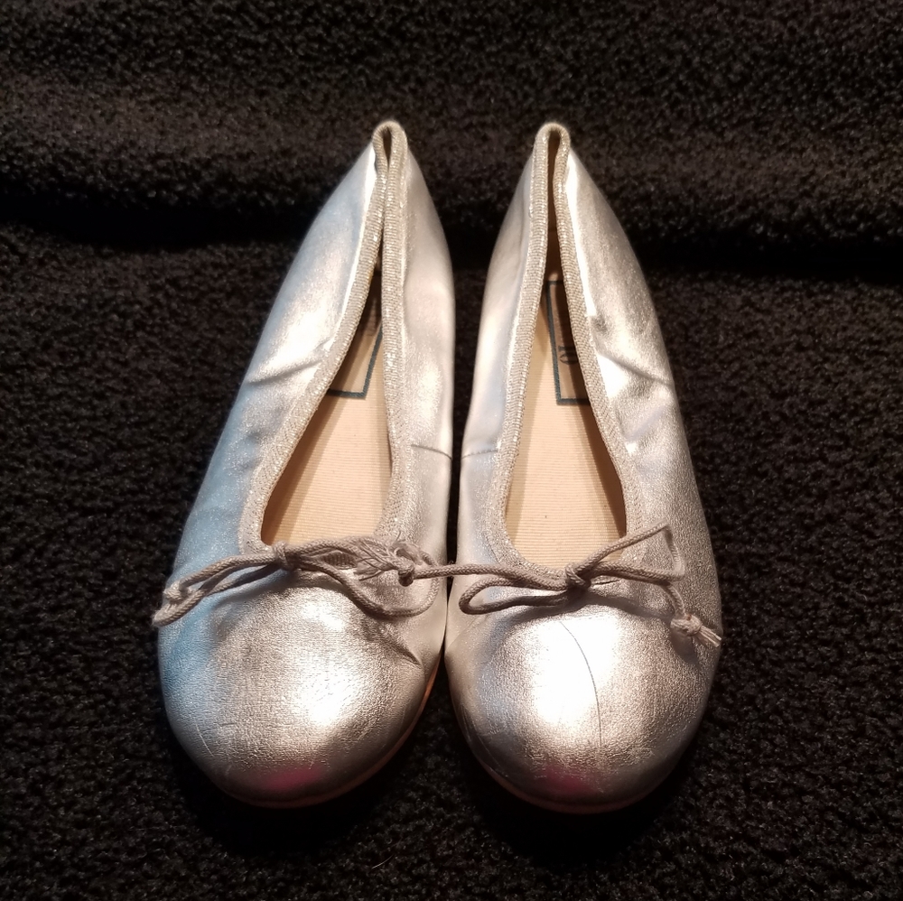 Girls Bass10 Ballet Flats Silver Leather Size US 2 EU 34 made in Spain